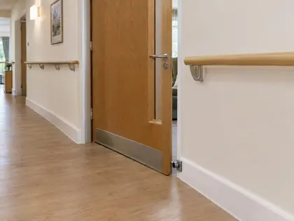 Fire door hold-open devices